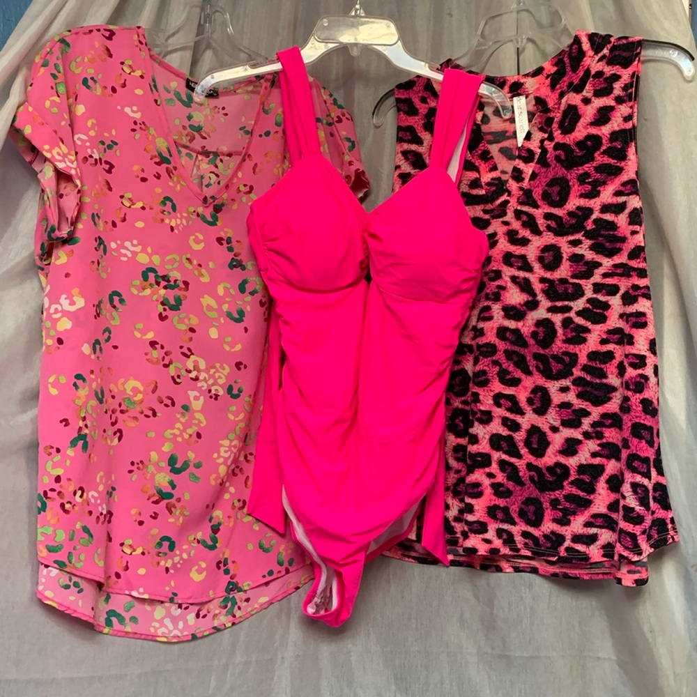 Vimpinec pink swimsuit combo